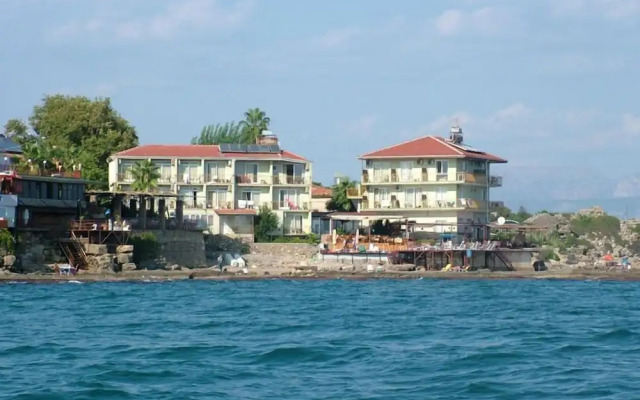 Yali Hotel