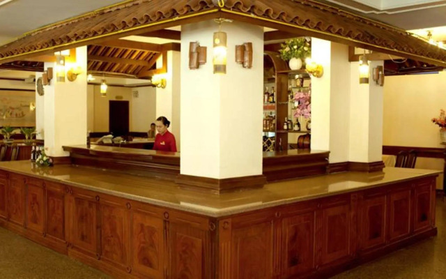 Tan Son Nhat Hotel