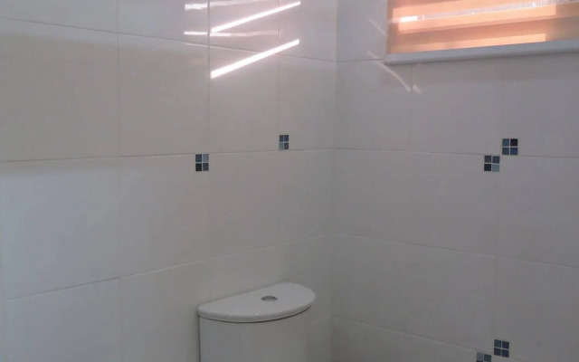 Alicia Tower Residences - Adult Only - Hostel