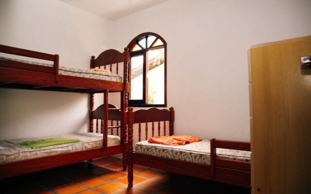 6 Bedroom House - 205