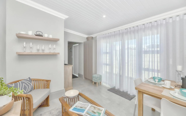 RipTide Apartment on 28 Main Road Struisbaai