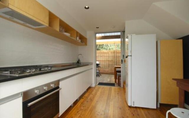 Pacific Terraces 16, 38 Pacific Street