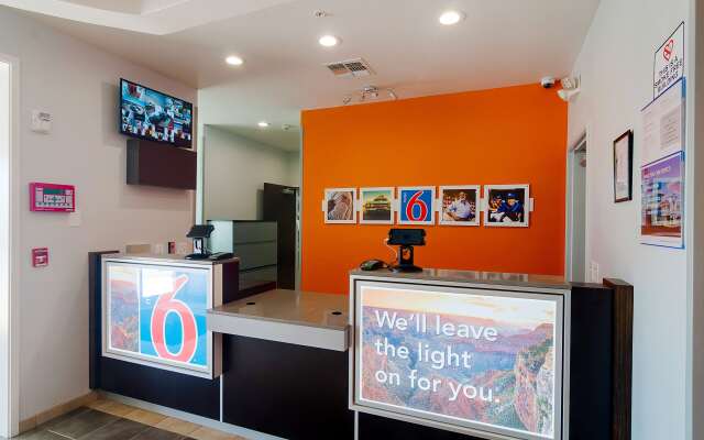 Motel 6 Midland, TX