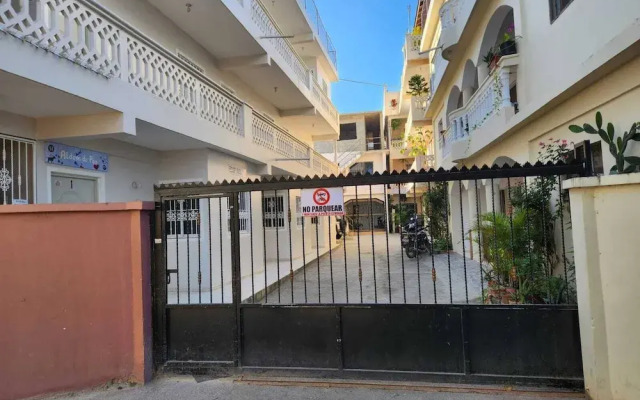 Secure 3-pers Apartment Close to the Beach