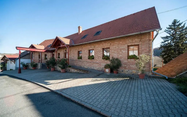 Wekler Családi Pincészet és Panzió