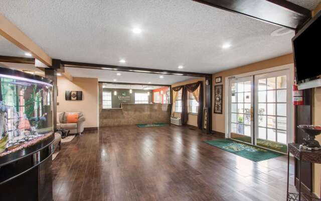 Quality Inn & Suites I-35 near Frost Bank Center