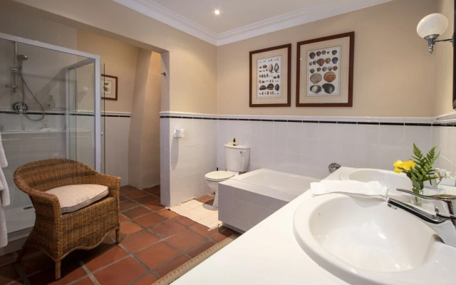 La Fontaine Guest House