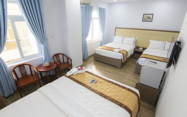 Duc Trung Hotel