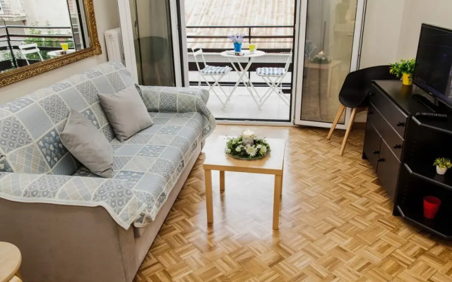 Restfull Fully Renovated Apartment in Thisio