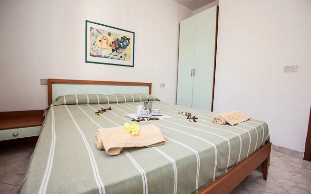 Seaside Happiness Flat and Shared Pool in Rosolina