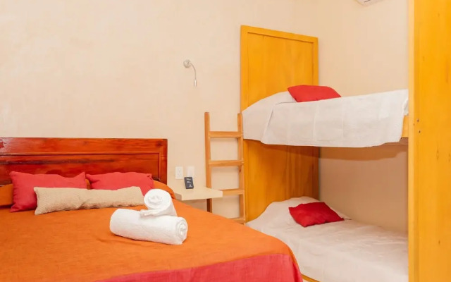 hotel y hostal nojoch che