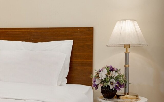 West Lake Lotus Serviced Apartment