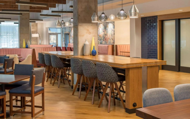 Hampton Inn & Suites Portland-Pearl District