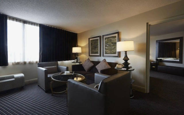 Crowne Plaza Syracuse