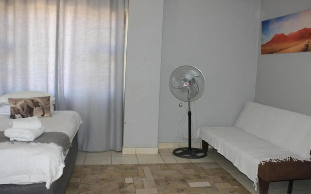 Brandberg White LadyLodge