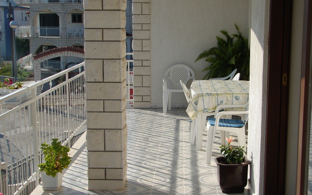 Apartment Tone - spacious and comfortable: A1 zuti Trogir, Riviera Trogir