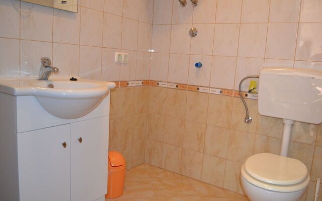 Apartments Davor
