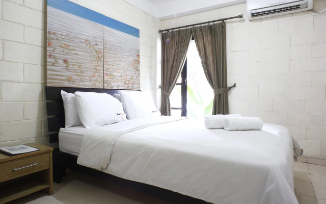 RedDoorz near Teras Kota