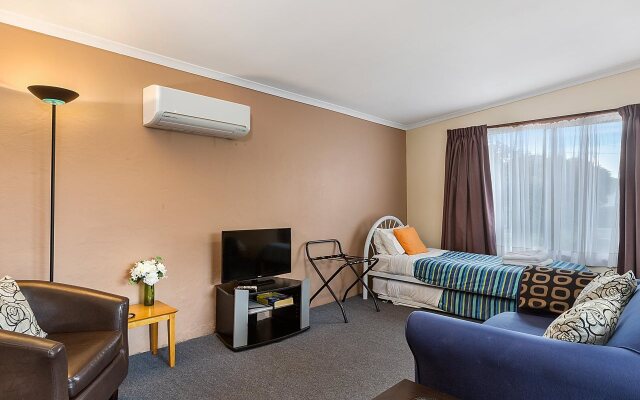 Smugglers Rest Apartments