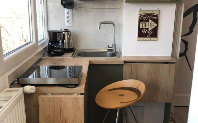 Brand New Downtown Studio