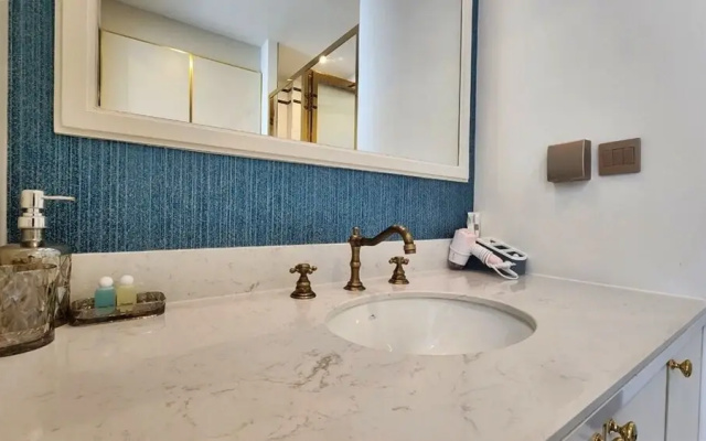 Luxury 1 Bedroom condo CloseToBeach G411