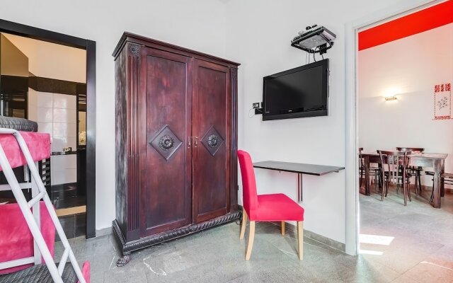 Romantic Vatican Rooms Guest House