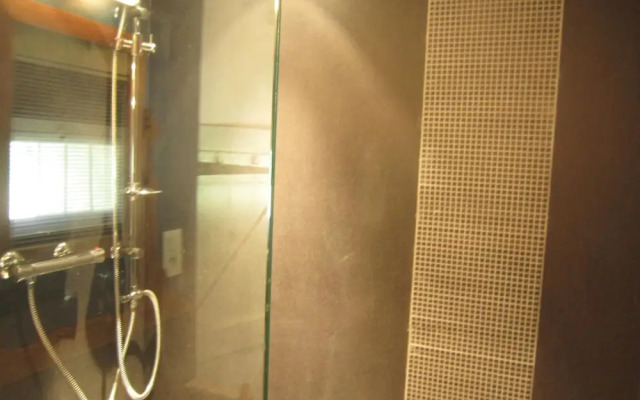 Tranquil Home With BBQ