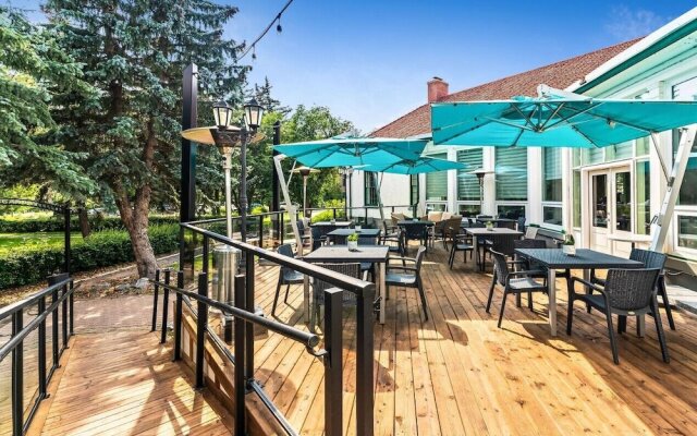 The Inn On Officers Garden