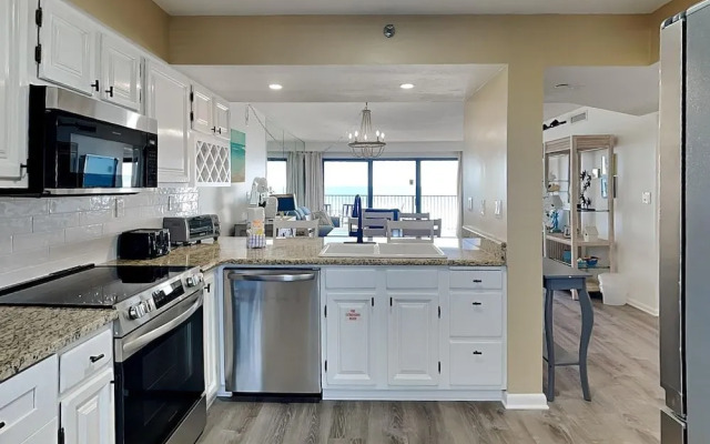 Emerald Towers by Panhandle Getaways