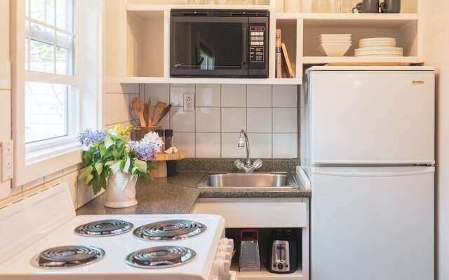 Barefoot Villas Room 6 Oak