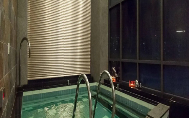 Pharos Hotel