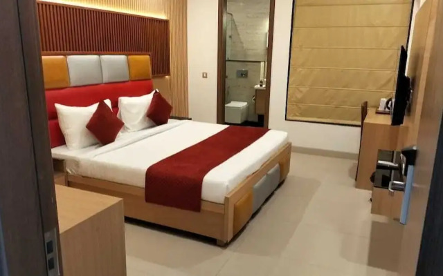 Hari's Court - Hotel and Banquet