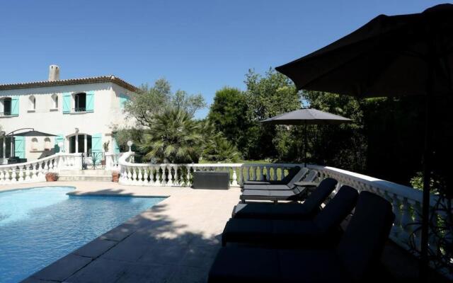Luxury Provençal retreat 5 mins from Valbonne