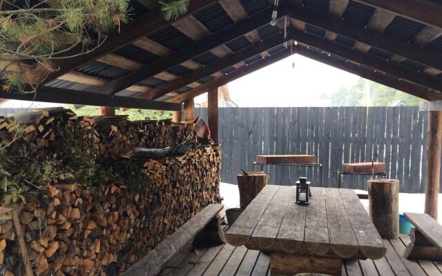 Semeinaya Baza Medvejia Kara