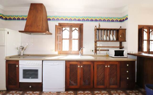 1071 Villa la Molineta