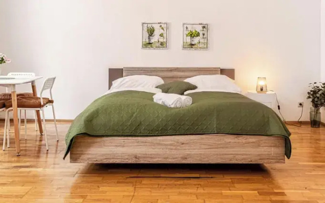 Modern 2BR Long Stay Near Rennweg