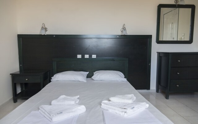 Sunset Studios & Apartments by Estia
