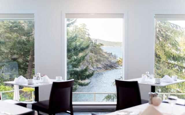 Rockwater Secret Cove Resort