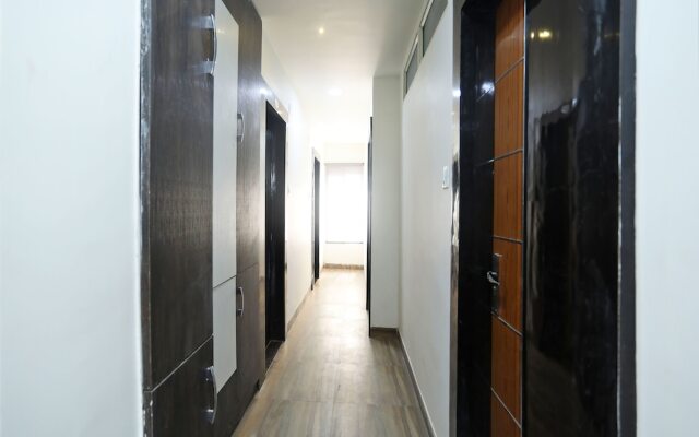 OYO 13822 Kolar Hotel