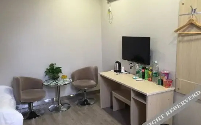 骏怡连锁酒店(济南高铁齐州路店)