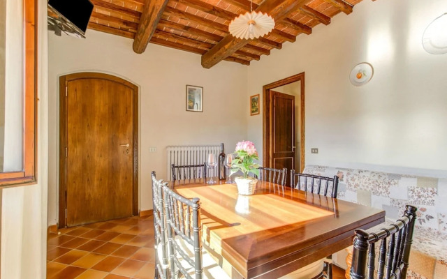Countryside Holiday Home in Gambassi Terme With Garden