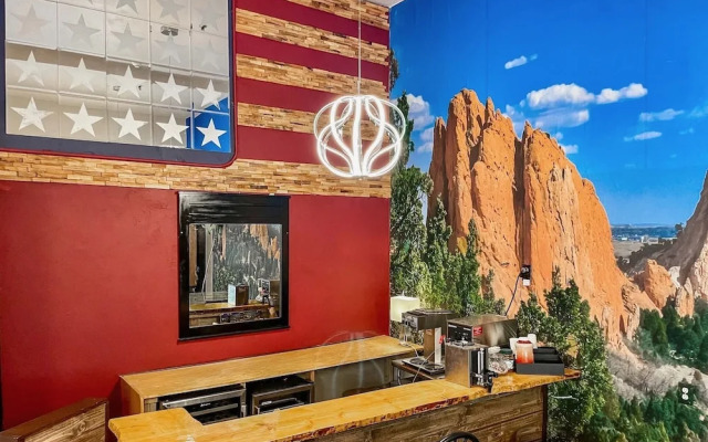 Manitou Inn & Suites
