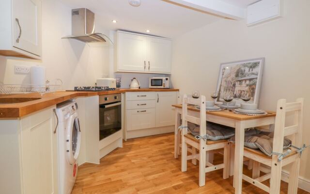Hocking Cottage