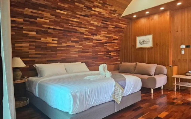 Pang fan Rock & River Resort