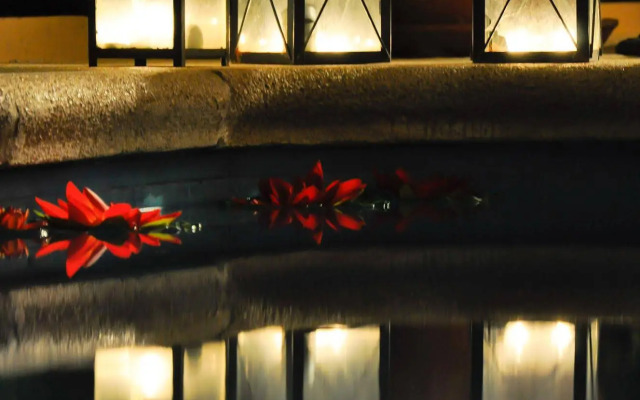 Orsalia Luxury Suites