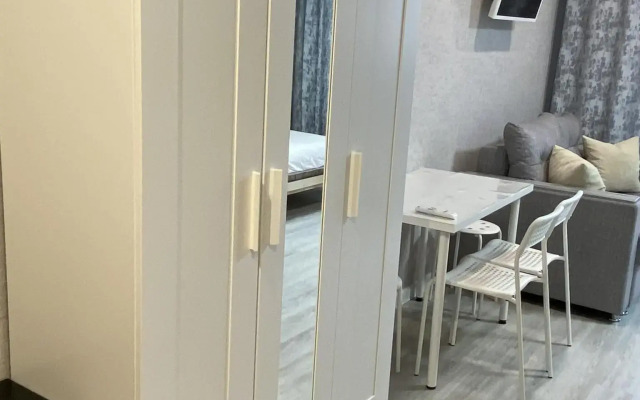 FlatRoom on Lunnaya street 1