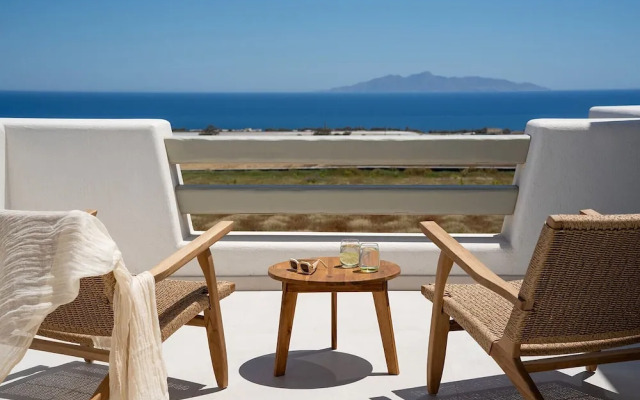 Platies Luxury Apartments Santorini