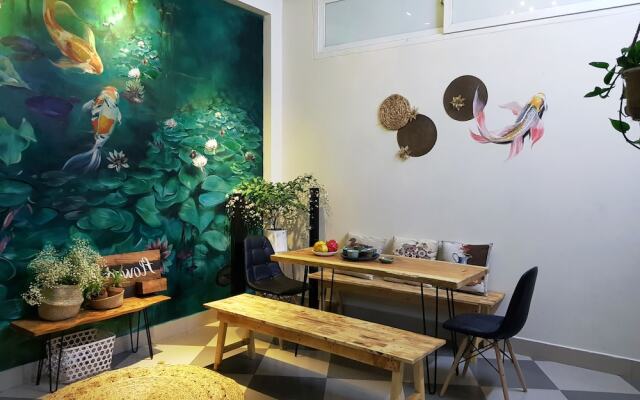 Flower Hostel