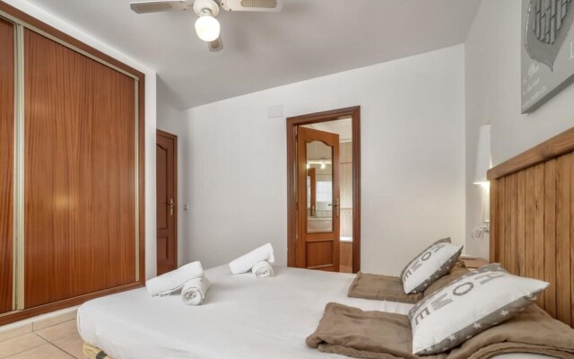 Villa - 7 Bedrooms with Pool and WiFi - 106438