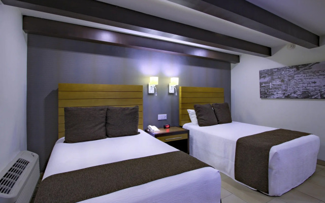Hotel La Pinta